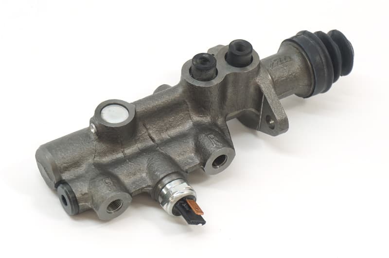 Brake Master Cylinder 91435501200 for Porsche 914 1970-1976